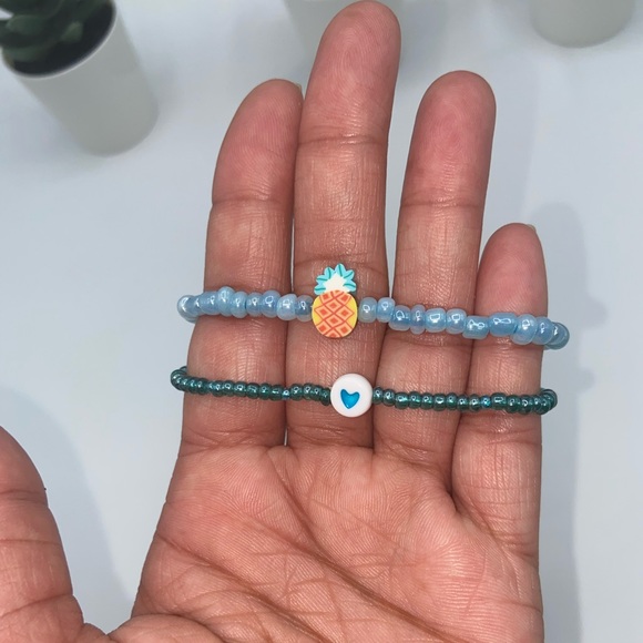 Handmade Trendy Y2K Inspired Glass Seed Bead Bracelet Set - Picture 2 of 9